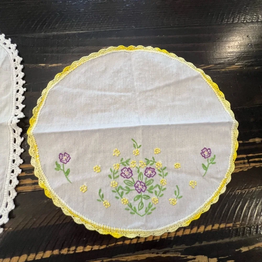 Handmade Embroidered Dresser Scarf Set Of 2 Crochet Trim Floral Colorful‎